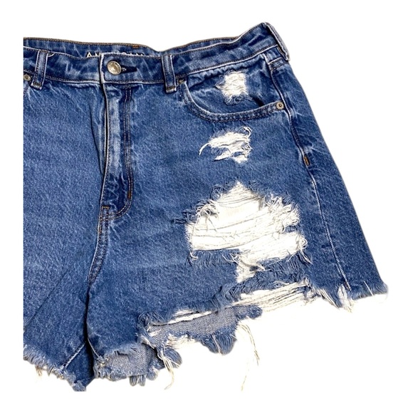 SOLD :: AE Distressed Denim Mom Shorts - Picture 4 of 7